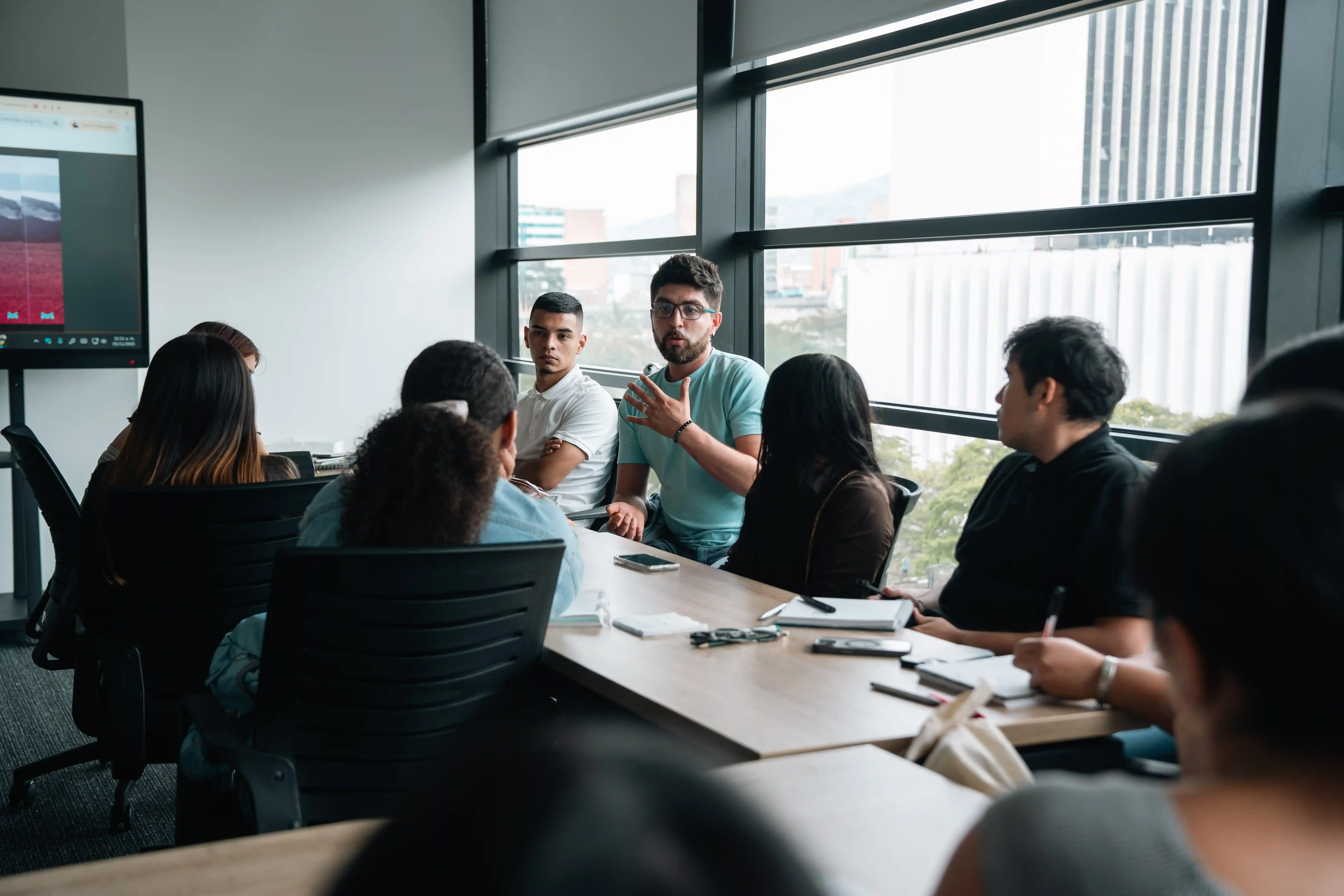 Conecta, comparte y proyecta tu futuro