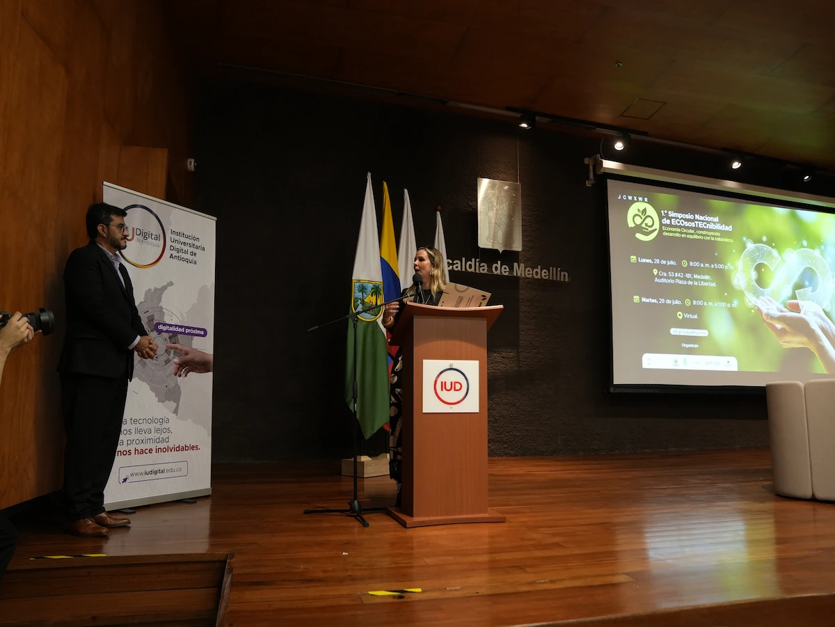  La IU Digital de Antioquia recibe el Sello de Economía Circular de la Corporación Fenalco Solidario