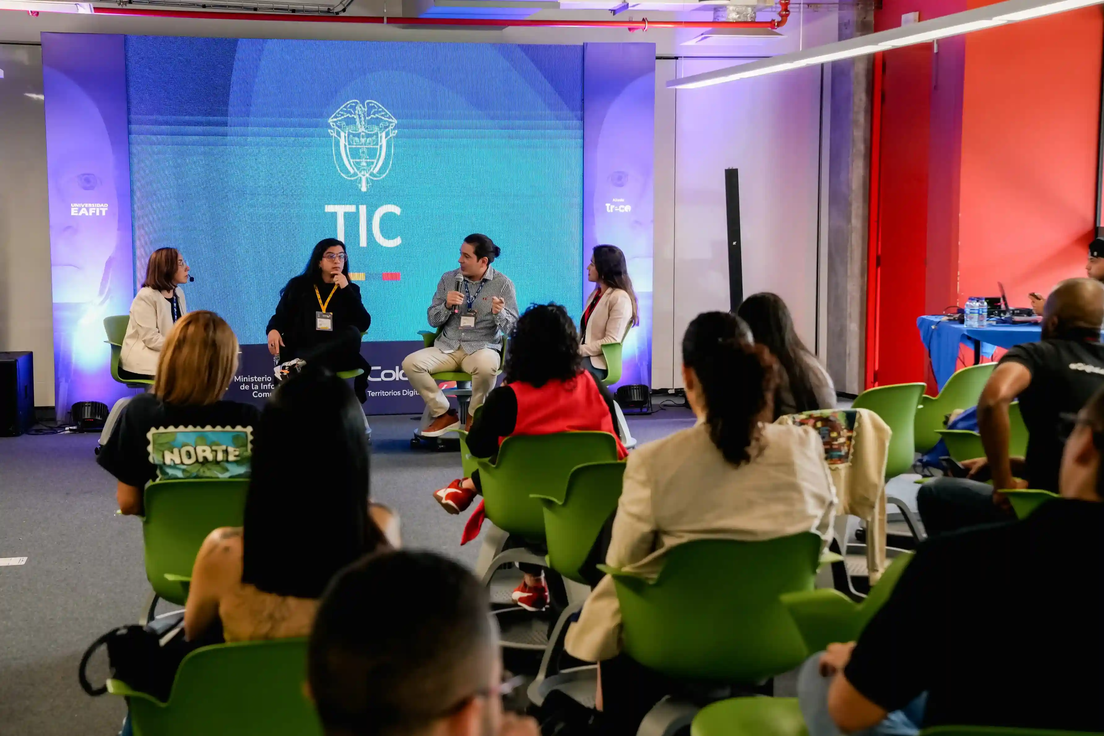 La IU Digital de Antioquia participó en Colombia 4.0 con el panel Llegar, permanecer y transformar