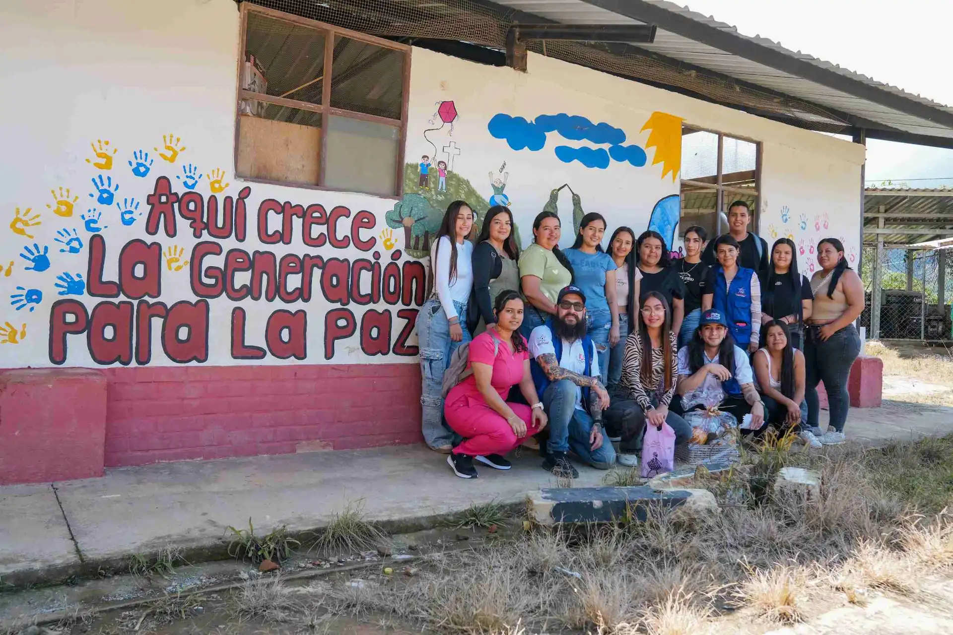 IU Digital de Antioquia recibió reconocimiento nacional por llevar educación superior a El Plateado