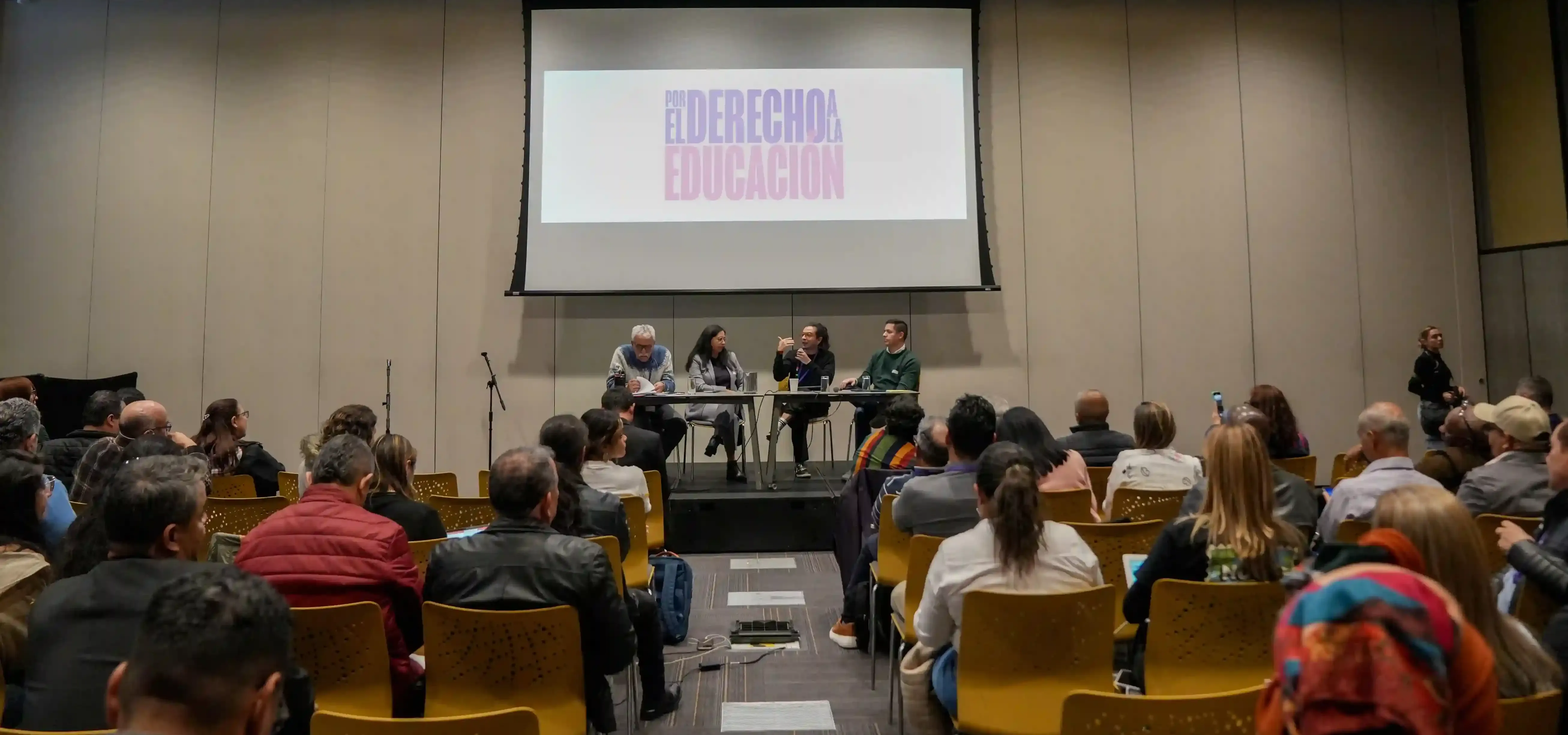 La IU Digital de Antioquia es un actor clave en la discusión sobre el futuro de la educación en Colombia